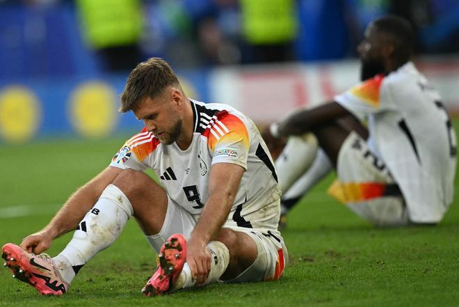 LOL官网登录入口-关于葡超倒计时,上海久事今夜调整名单,细节引发关注,更衣室稳定,赛季目标并未改变的信息