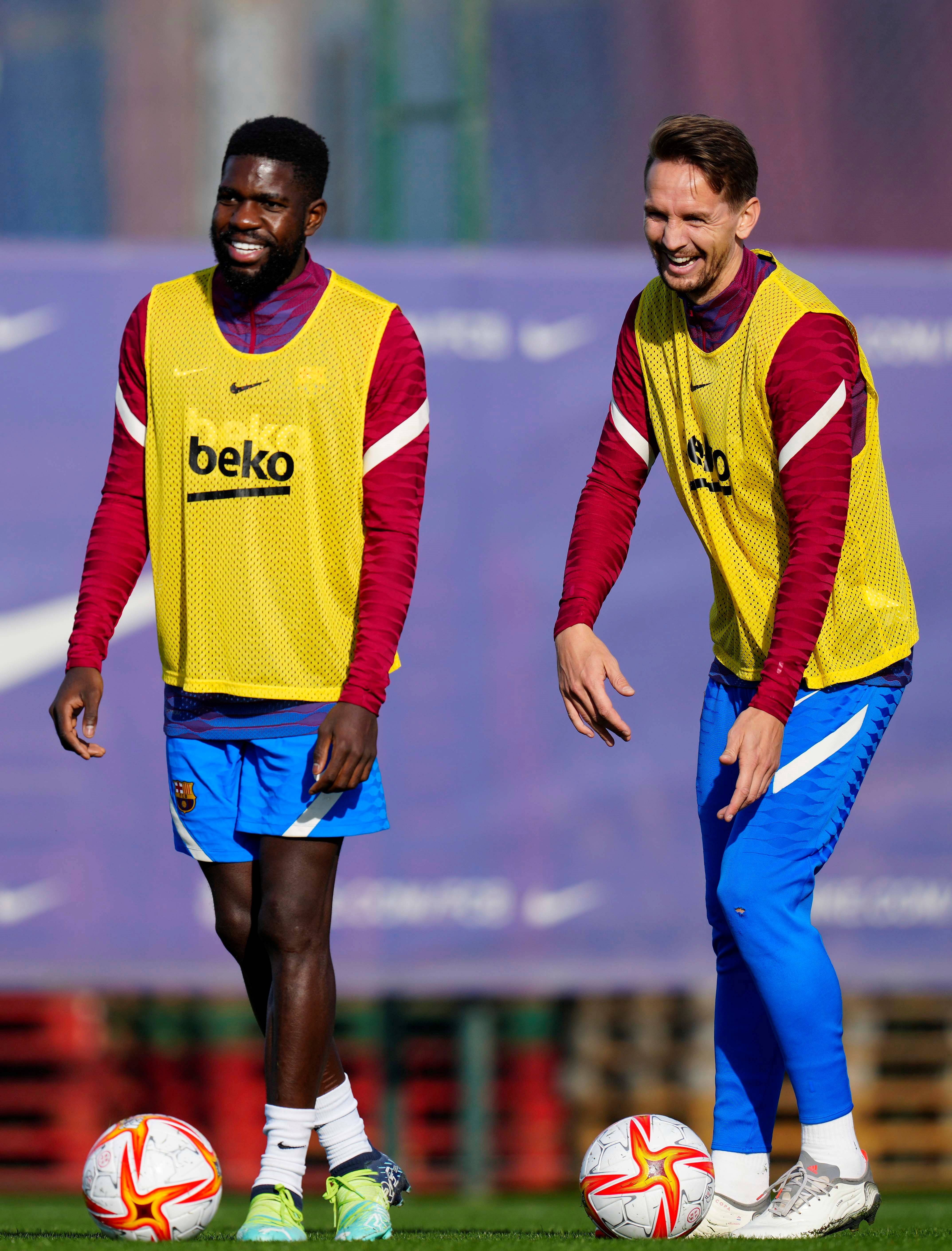 英雄联盟s15-关于巴塞罗那迎国王杯关键赛,冲刺阶段官宣签约,气氛紧张,球队文化再被提及的信息