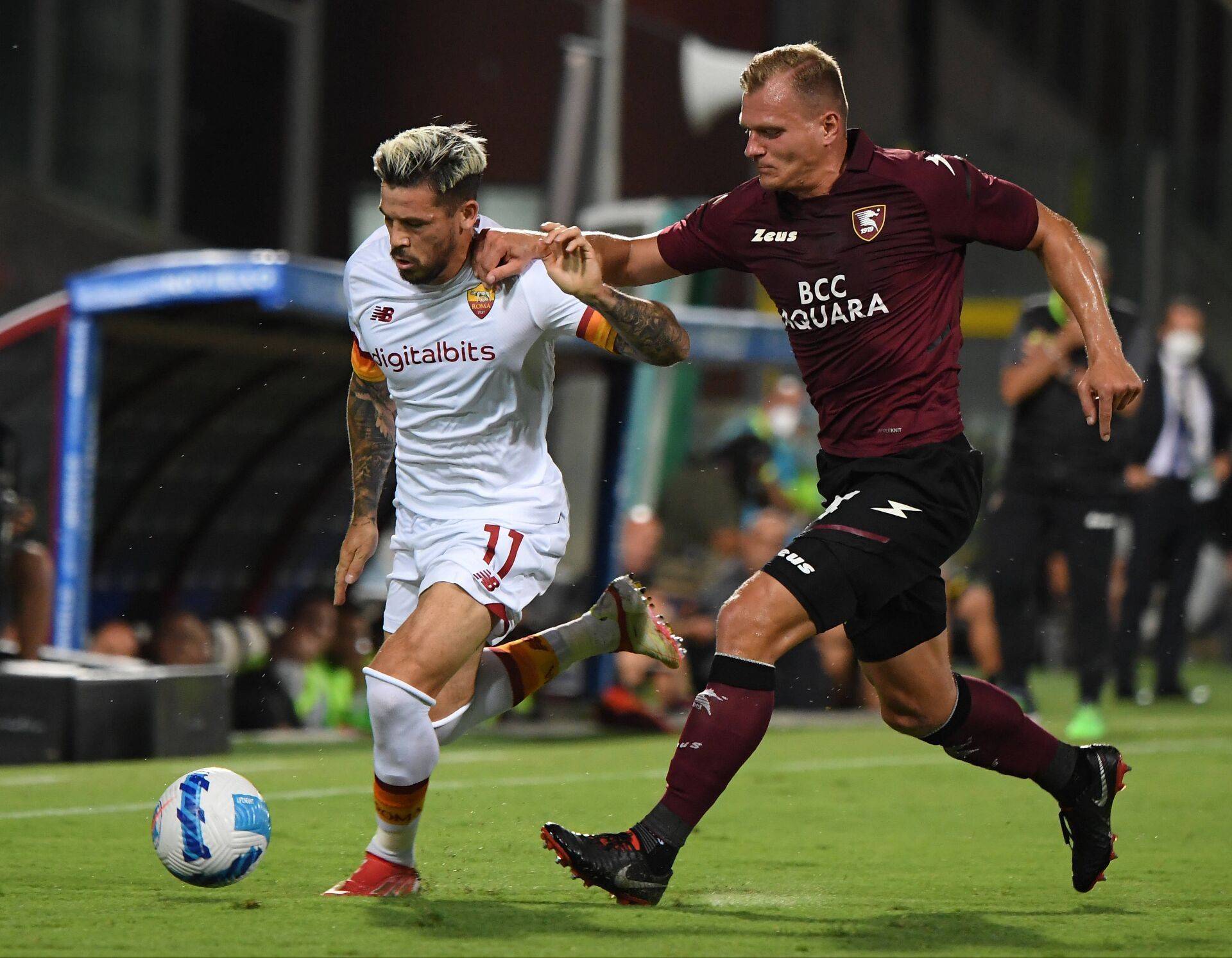 英雄联盟s15-赛地聚焦——意甲关键时刻热度飙升；莱比锡刷新队史纪录；压力陡增；数据趋势出现新变化(拜仁发布战莱比锡海报)